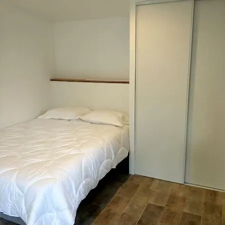Cabanon Vert בית נופש *