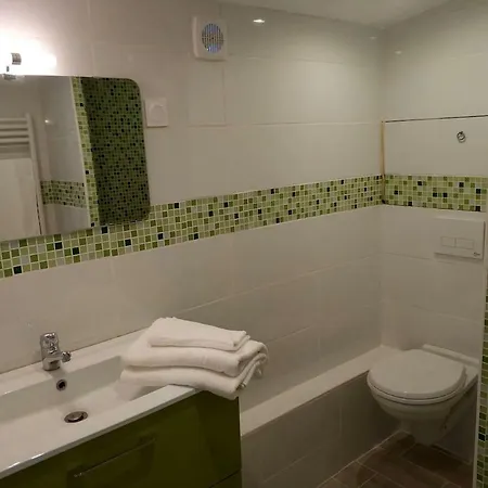 Cabanon Vert הייר